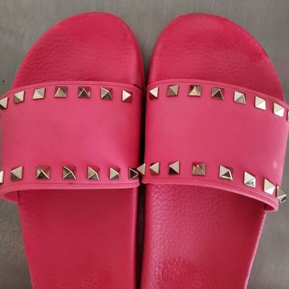 Valentino Garavani Rockstud Pool Slide Sandals Fuschia Pink Gold Stud 39 US 9 - Picture 3 of 13